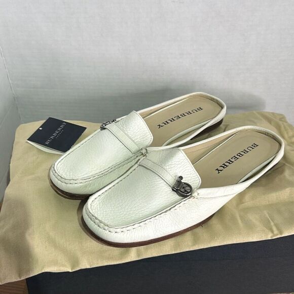 Burberry Womens White Leather Solid Square Toe Slip On Flat Loafer Size 28 - Picture 1 of 13
